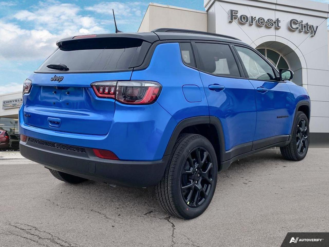 2024 Jeep Compass Altitude Photo4