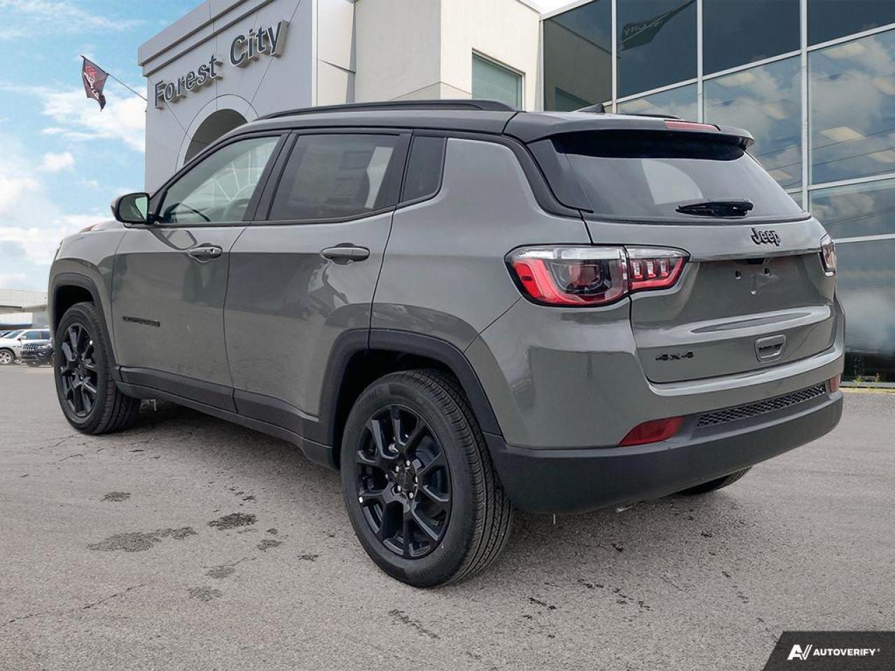 2024 Jeep Compass Altitude Photo2