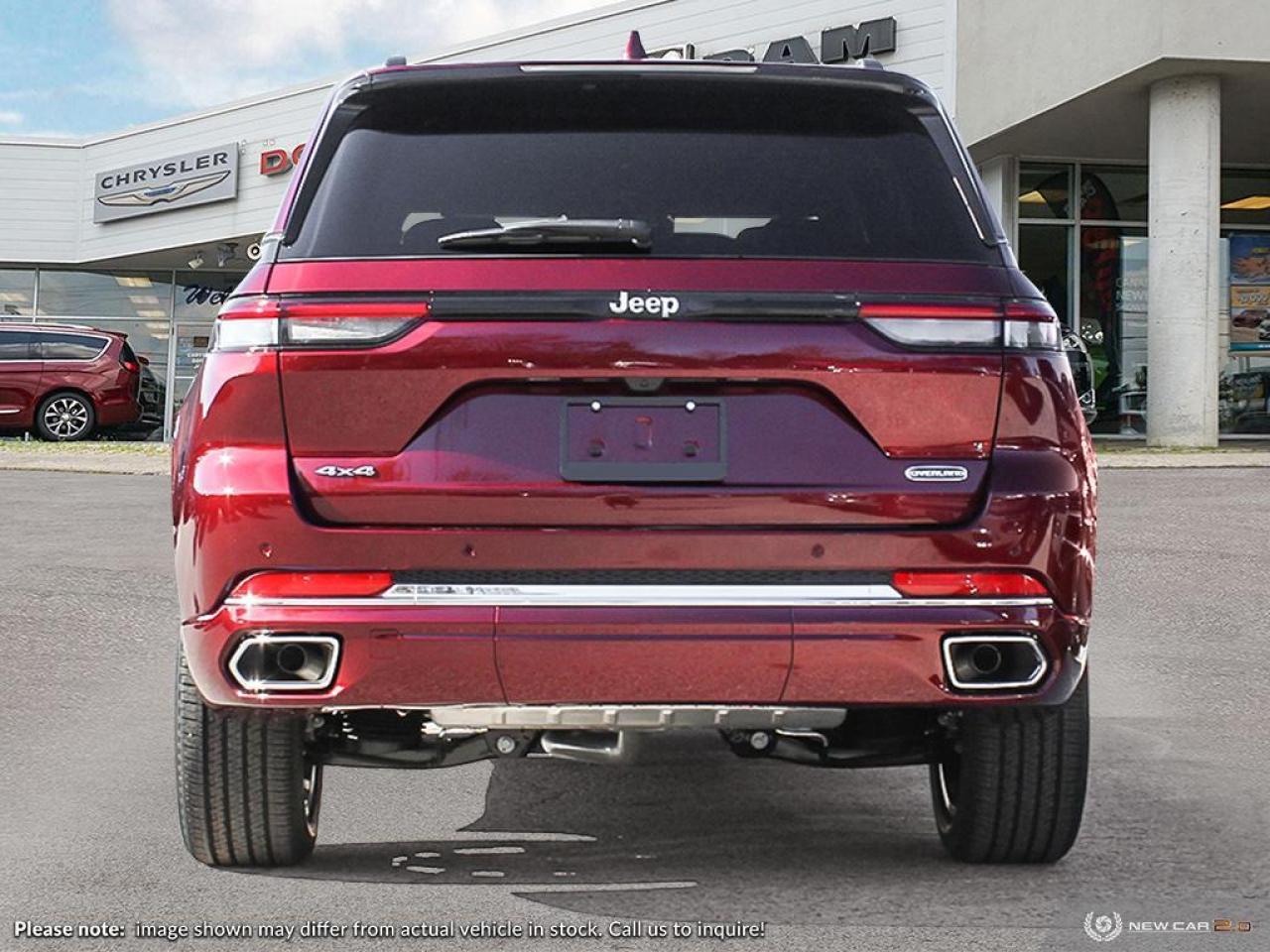 2023 Jeep Grand Cherokee Overland Photo4