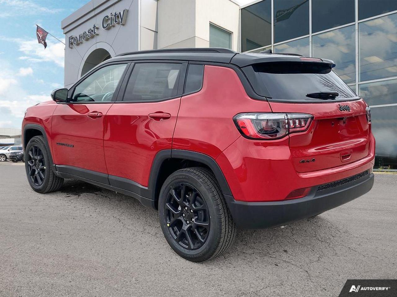 2024 Jeep Compass Altitude Photo2