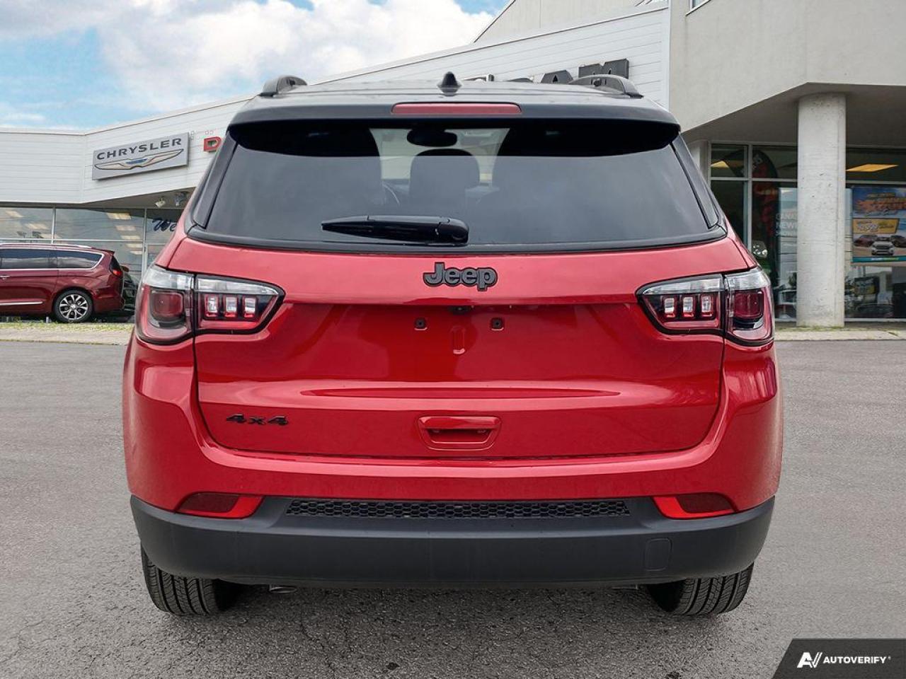 2024 Jeep Compass Altitude Photo3