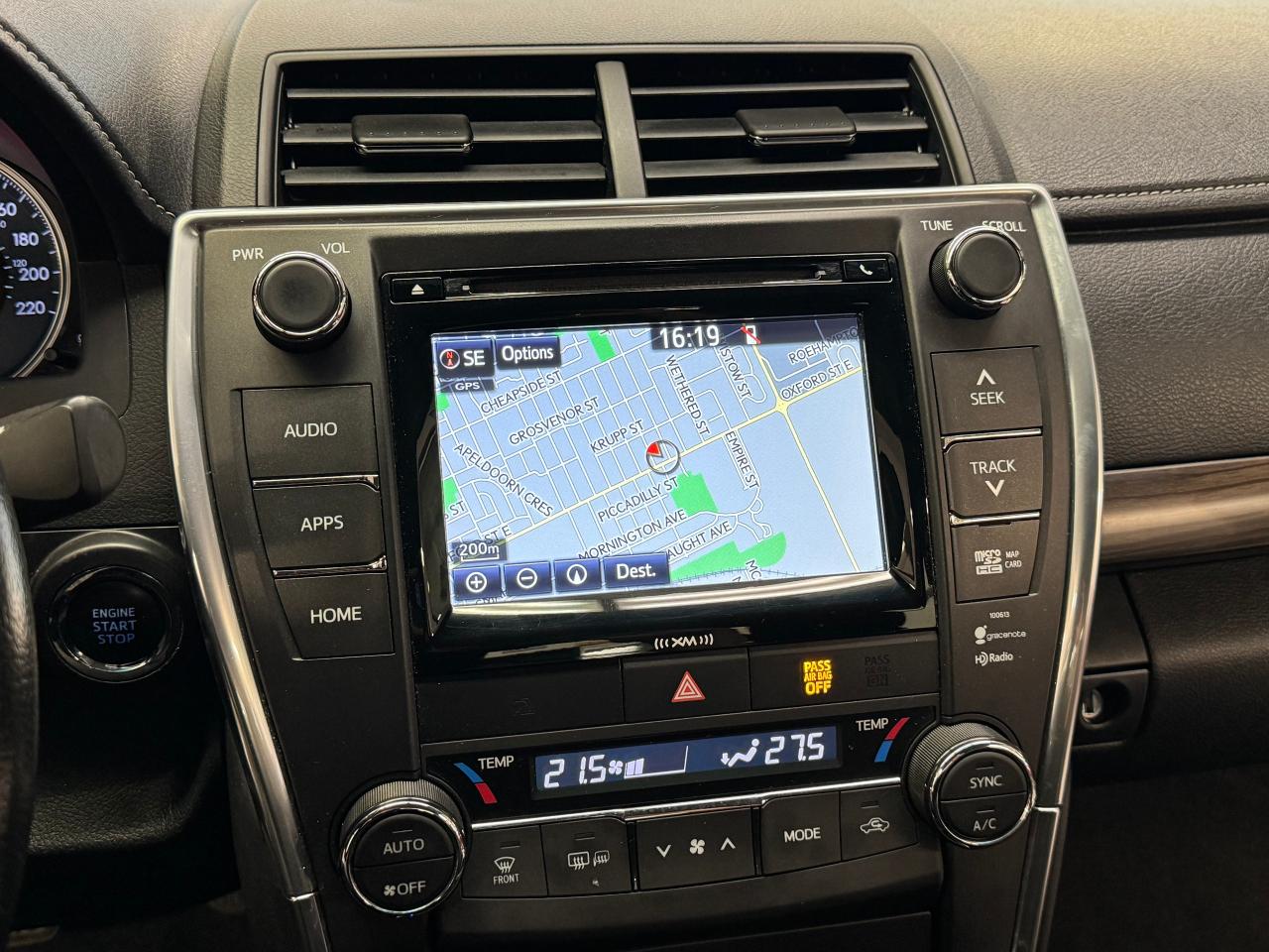 2016 Toyota Camry XLE+Heated Leather+Sunroof+GPS+Camera+Blind Spot - Photo #9