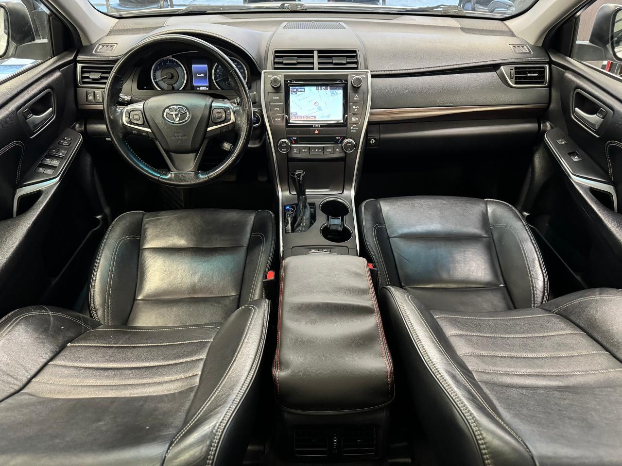 2016 Toyota Camry XLE+Heated Leather+Sunroof+GPS+Camera+Blind Spot Photo8