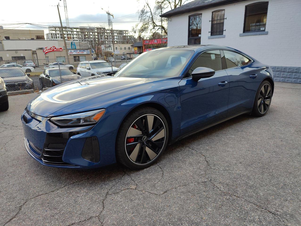 2023 Audi Audie_tron RS E-Tron GT - Photo #1