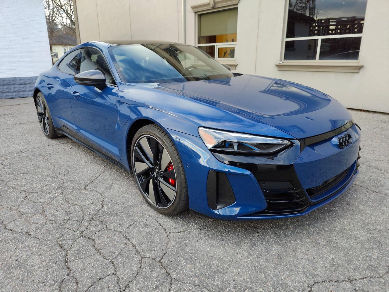 2023 Audi Audie_tron RS E-Tron GT Photo2