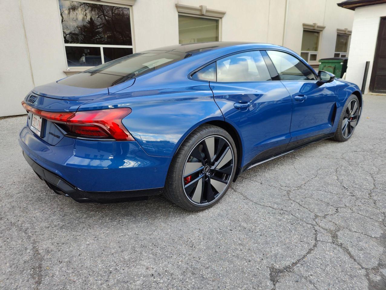 2023 Audi Audie_tron RS E-Tron GT Photo4