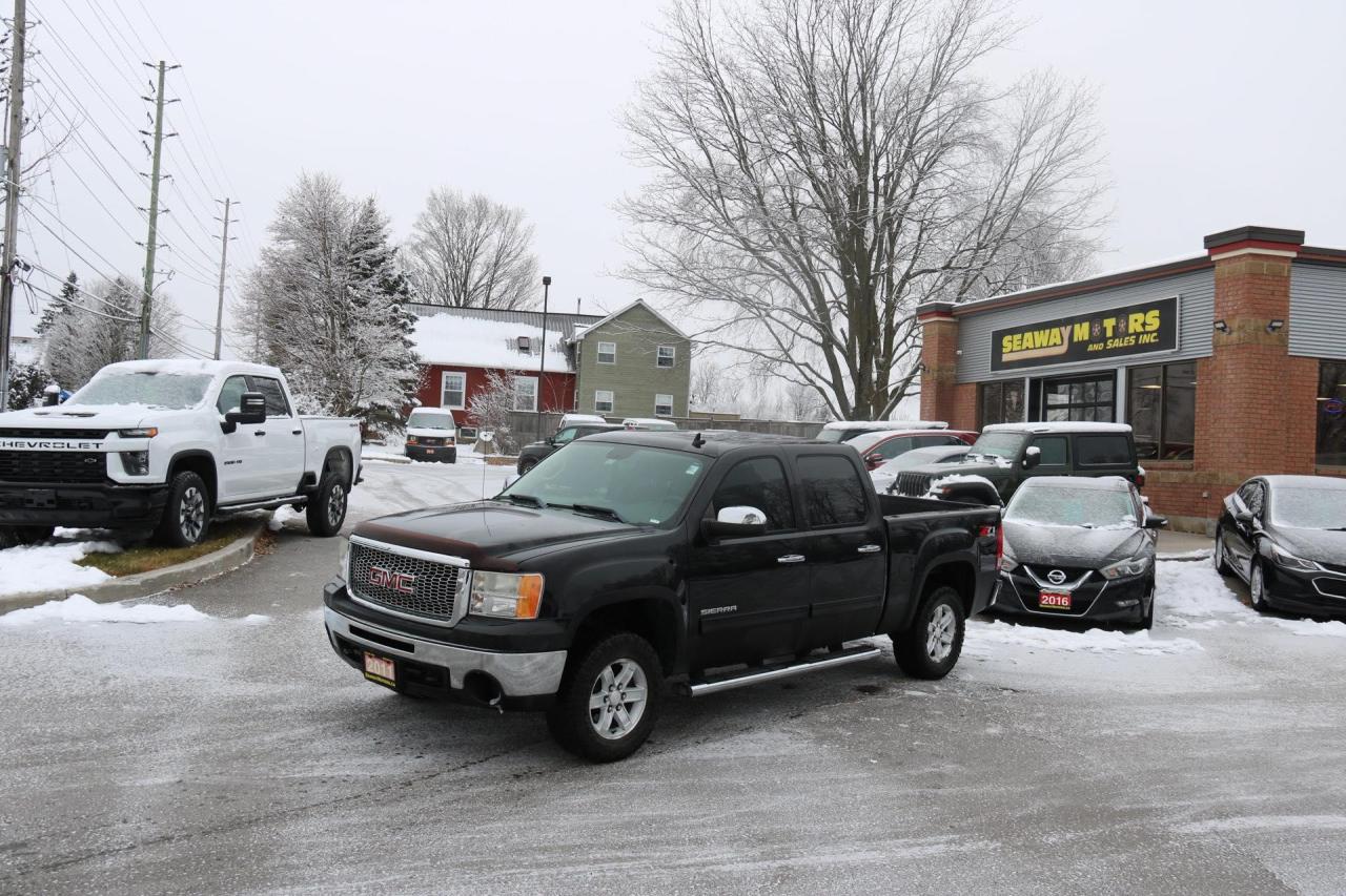 Used 2011 GMC Sierra 1500 SLE Crew Cab 4WD for sale in Brockville, ON
