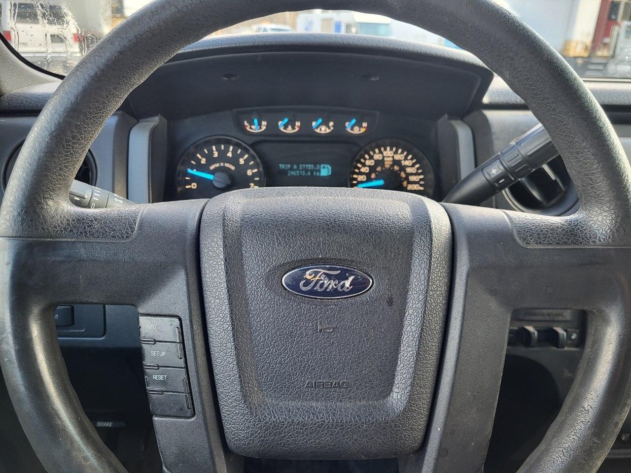 2014 Ford F-150 2WD Reg Cab 145  XL - Photo #16