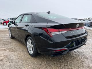 2022 Hyundai Elantra Essential - Photo #4