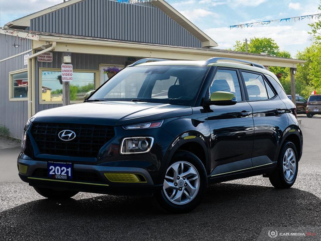 Used 2021 Hyundai Venue Preferred IVT w/Two-Tone, REMOTE START, R/V CAM for sale in Orillia, ON