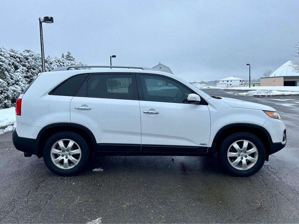 2013 Kia Sorento LX-Safety Certified - Photo #10