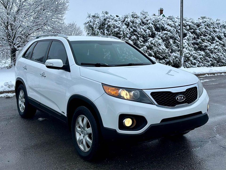 2013 Kia Sorento LX-Safety Certified - Photo #11