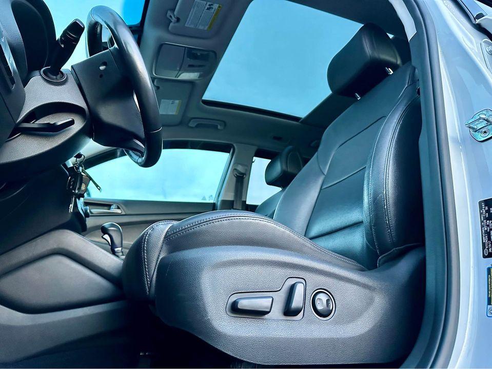 2017 Hyundai Tucson SE- Safety Certified - Photo #9