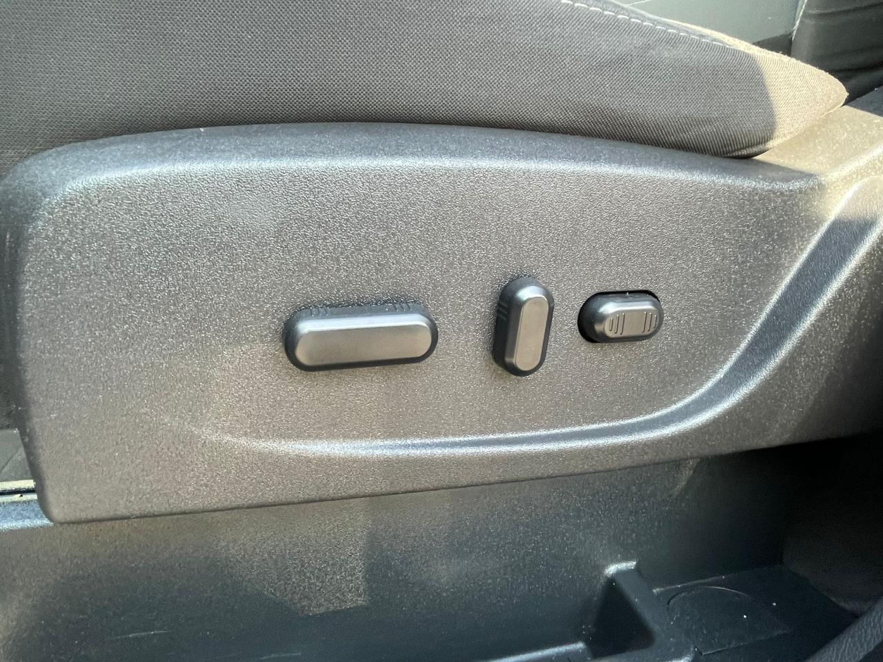 2015 Ford Escape 4WD SE NAVIGATION CAMERA NO ACCIDENT - Photo #23