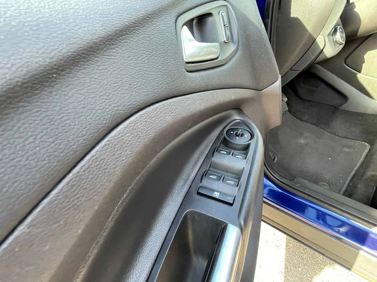 2015 Ford Escape 4WD SE NAVIGATION CAMERA NO ACCIDENT - Photo #24