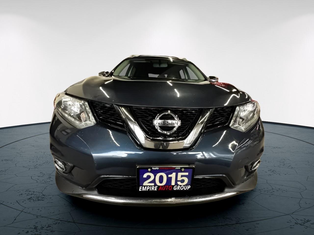 2015 Nissan Rogue SV Photo3