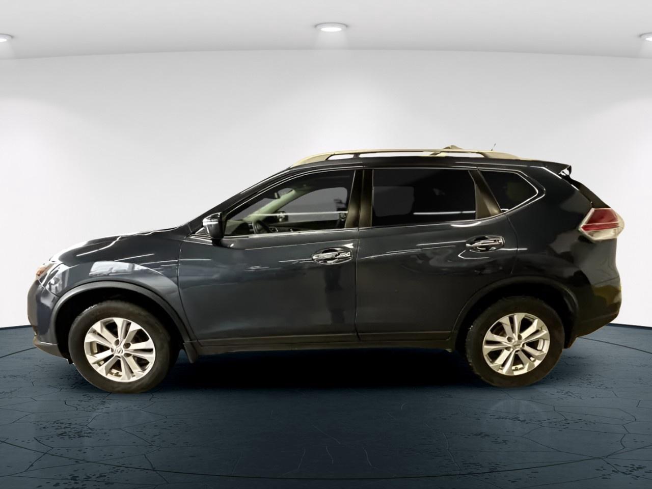 2015 Nissan Rogue SV Photo
