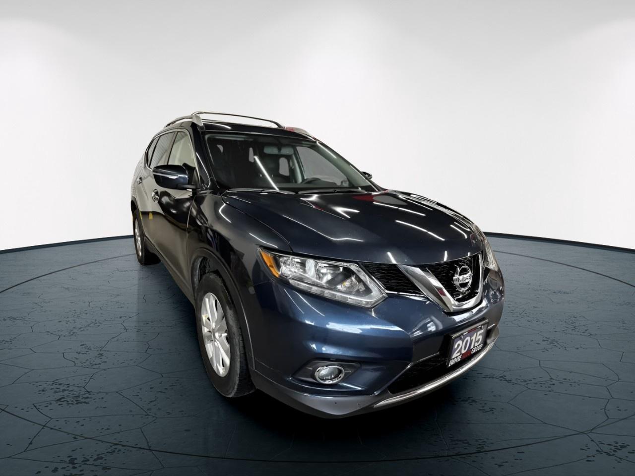 2015 Nissan Rogue SV Photo