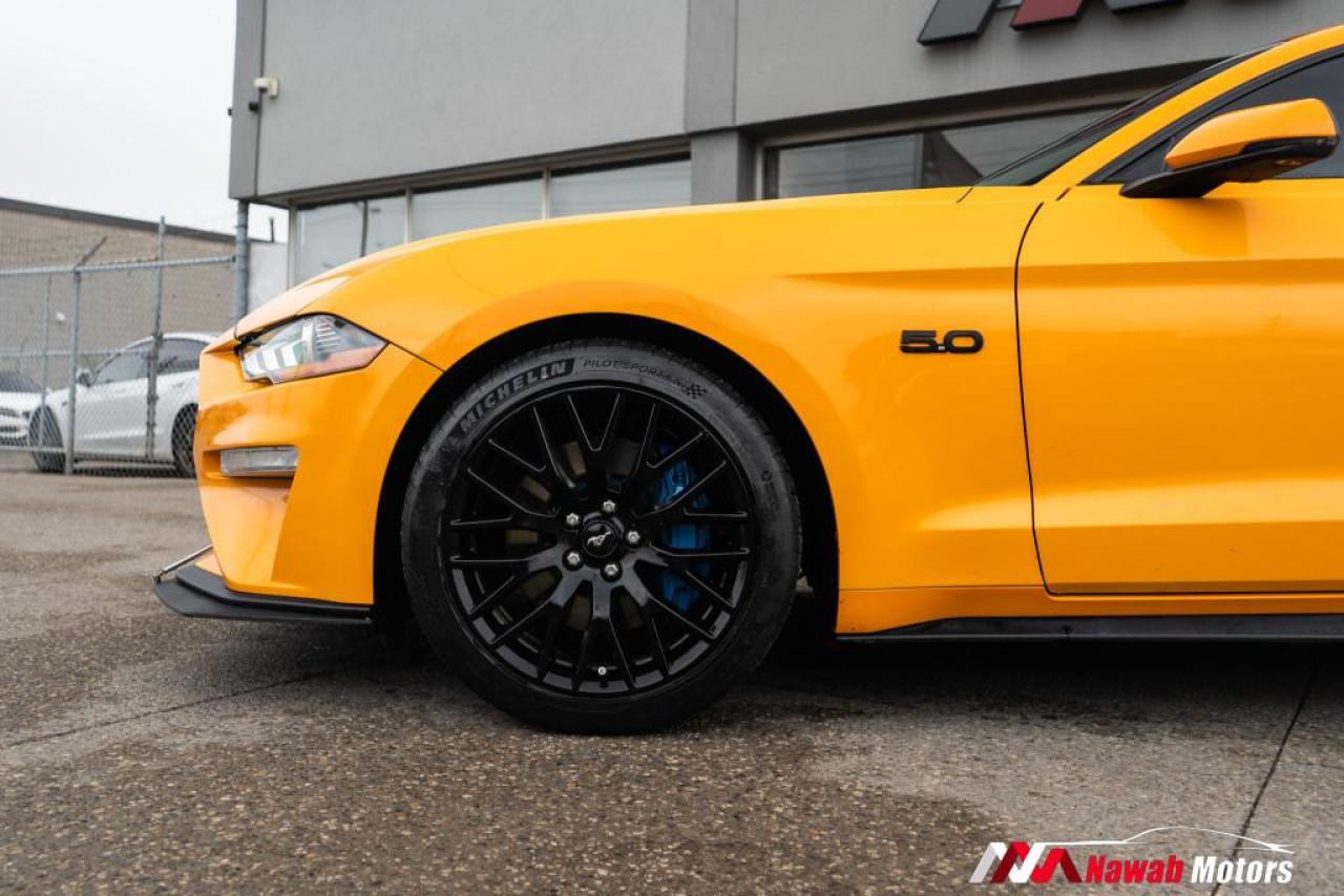 2018 Ford Mustang GT|LEATHER INTERIOR|HEATED SEATS|CARPLAY|SPOILER|ALLOYS| Photo3