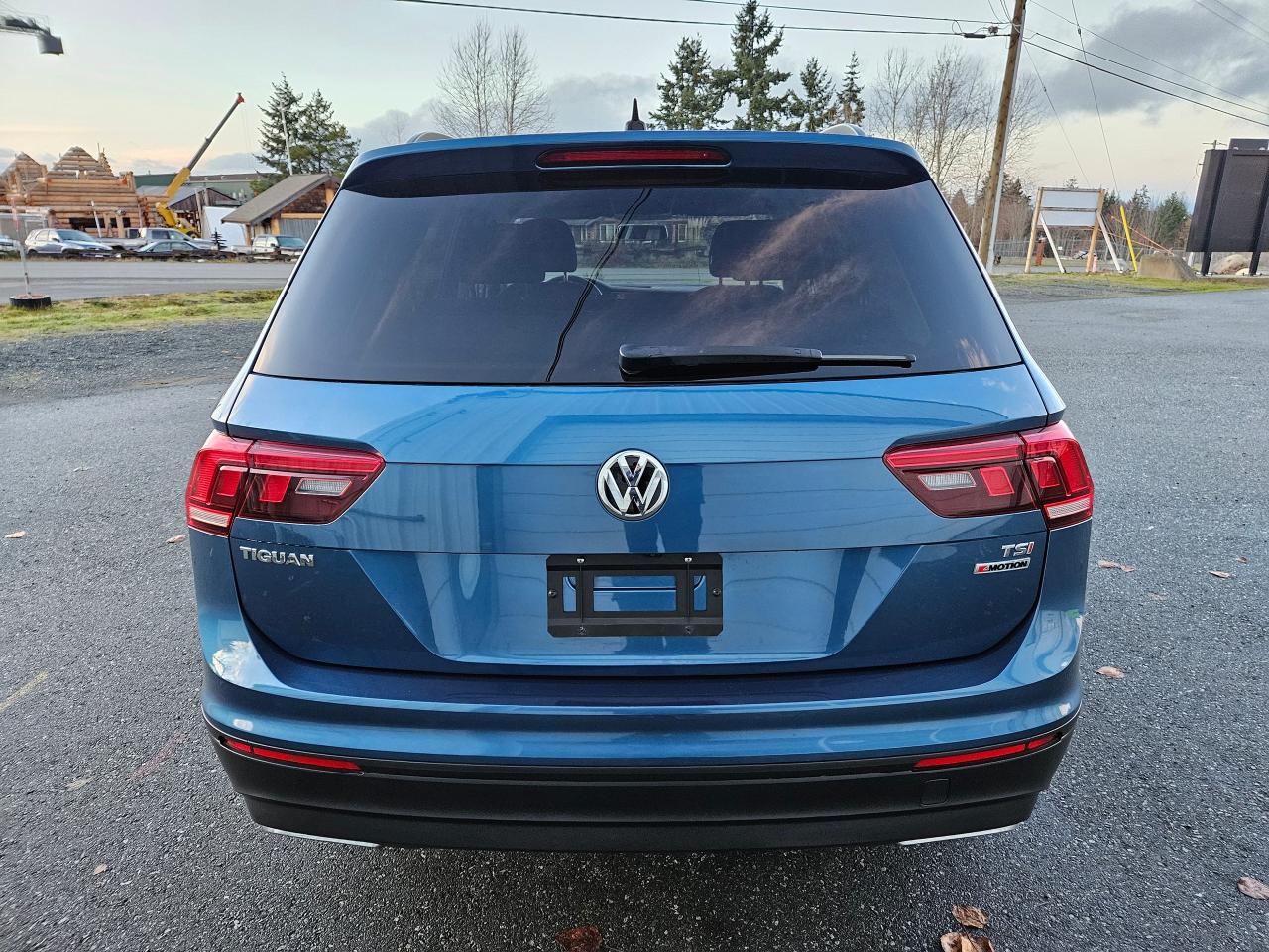 2018 Volkswagen Tiguan  - Photo #5