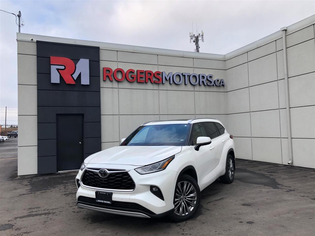 Used 2020 Toyota Highlander PLATINUM AWD - NAVI - PANO ROOF - 360 CAMERA - TECH FEATURES for sale in Oakville, ON