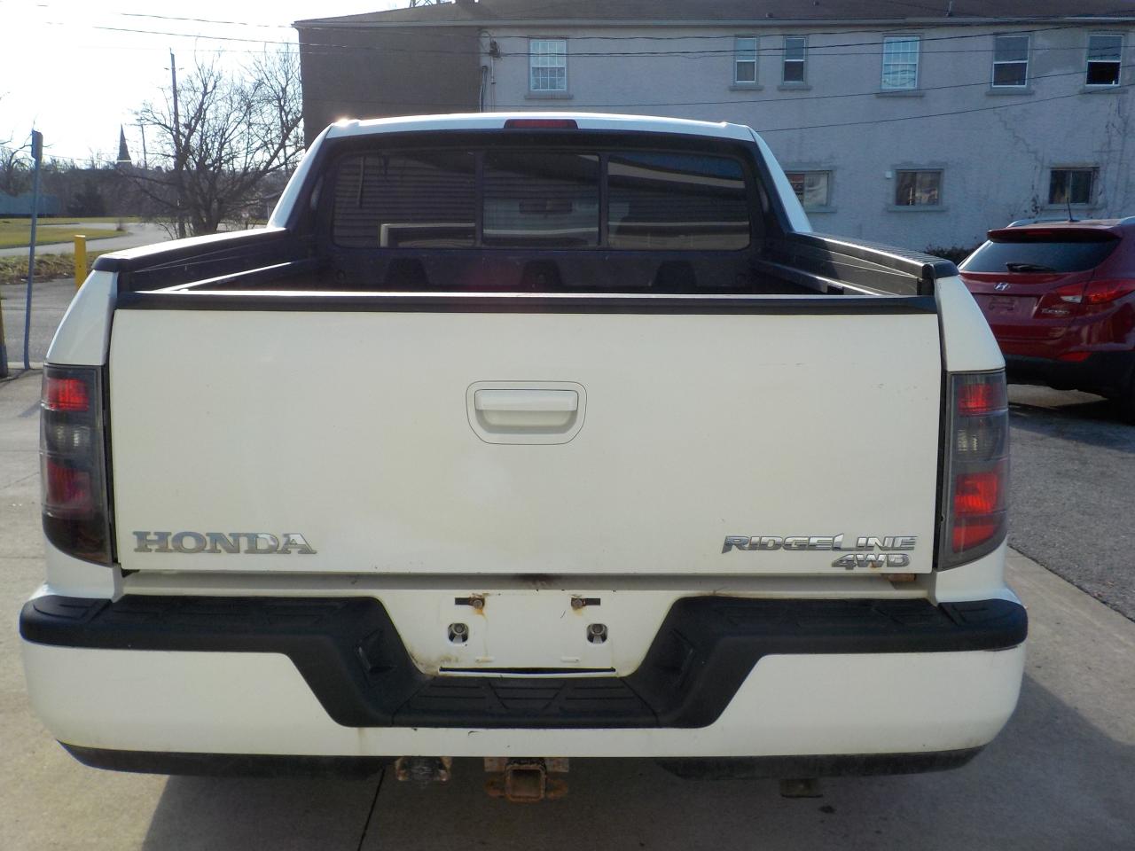 2012 Honda Ridgeline VP - Photo #4