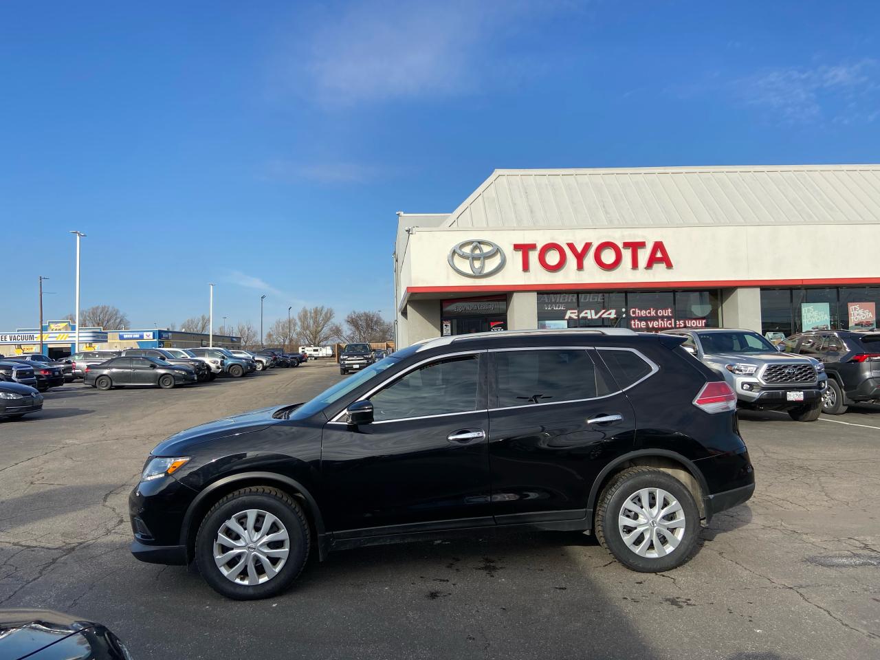 Used 2015 Nissan Rogue S for sale in Cambridge, ON