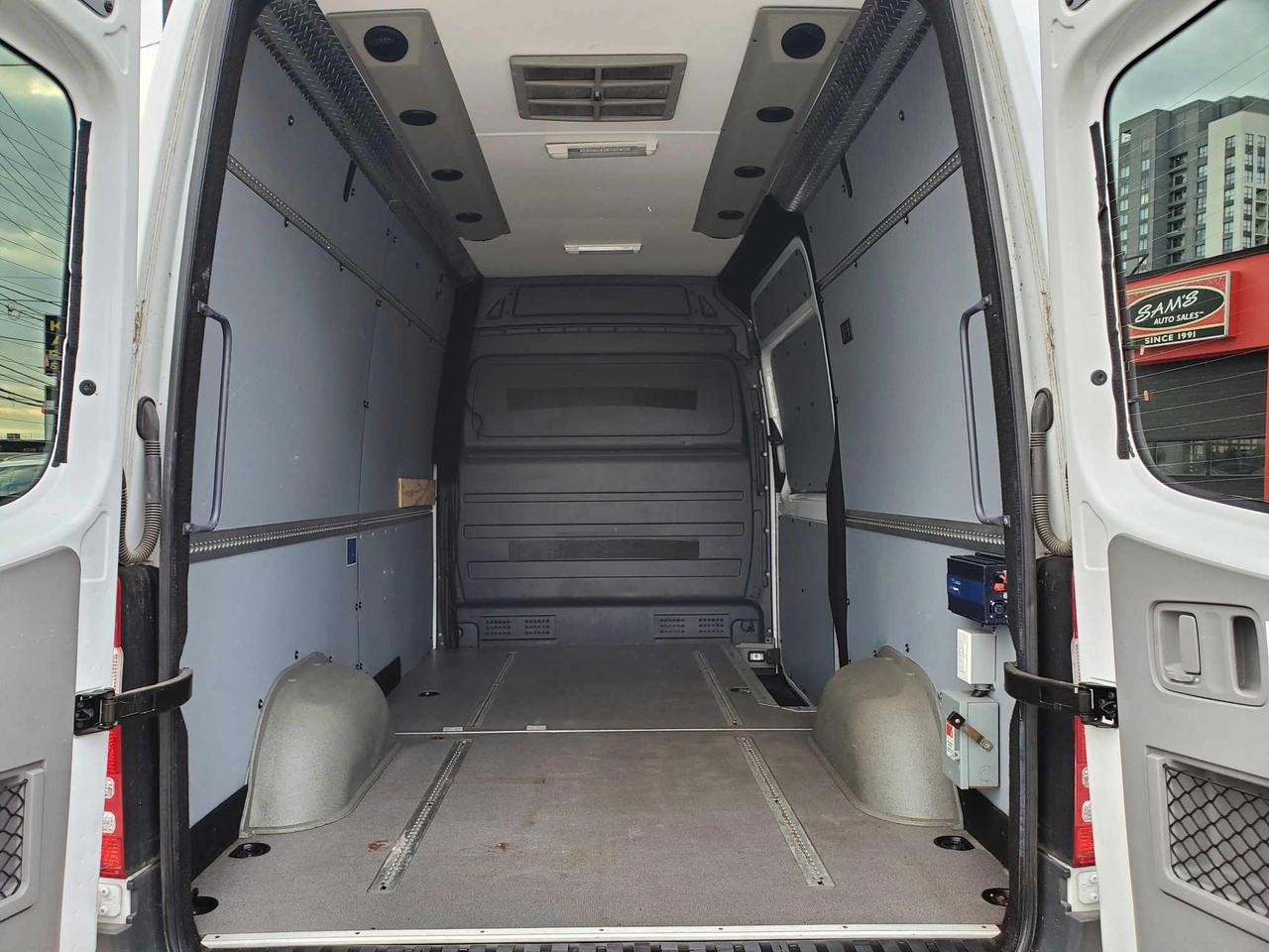 2016 Mercedes-Benz Sprinter 2500 144' High Roof / Rooftop A/C Photo