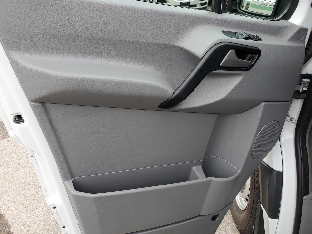 2016 Mercedes-Benz Sprinter 2500 144' High Roof / Rooftop A/C Photo