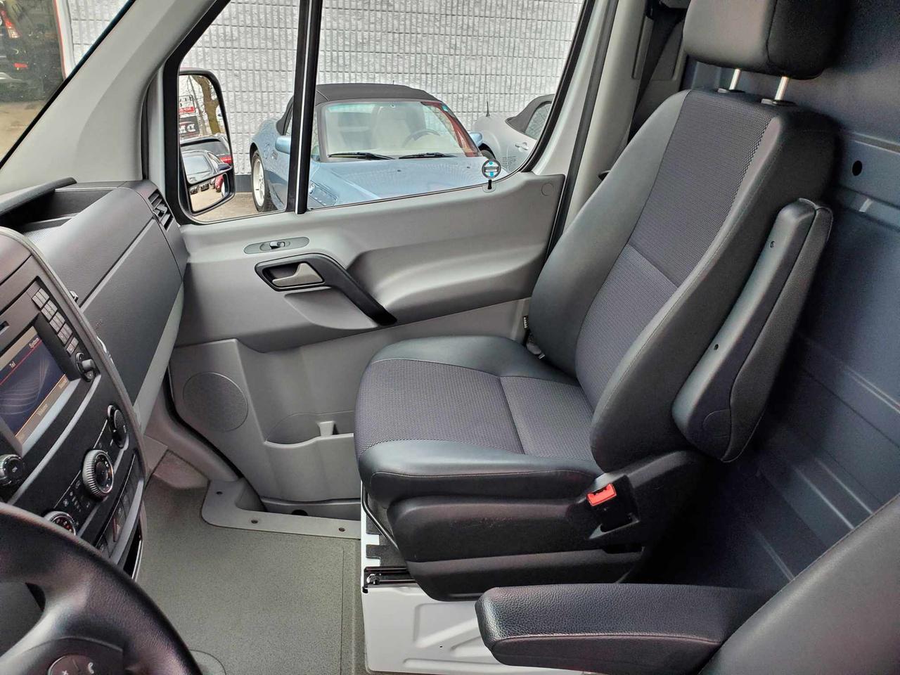 2016 Mercedes-Benz Sprinter 2500 144' High Roof / Rooftop A/C Photo