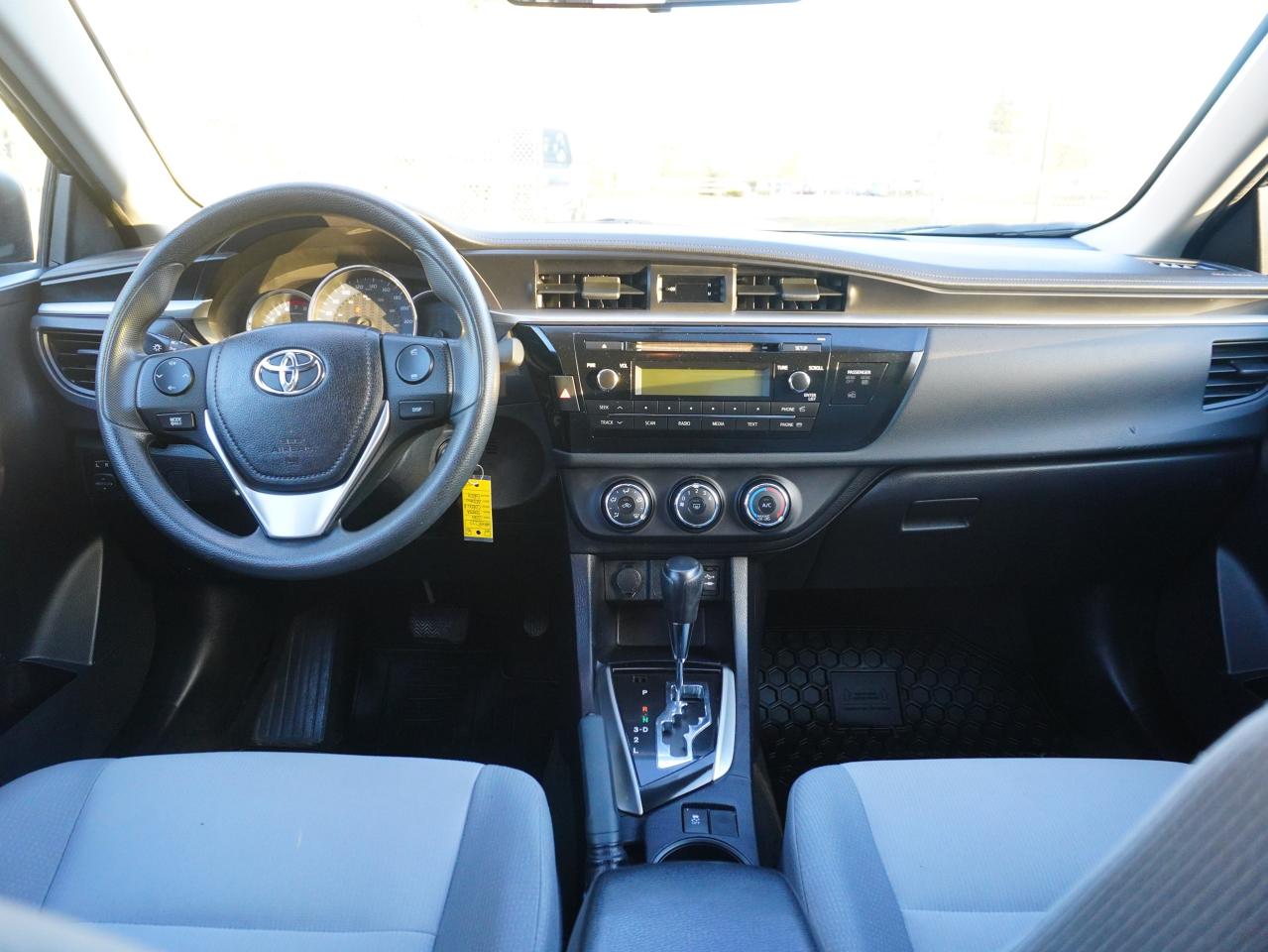 2014 Toyota Corolla 4DR SDN AUTO Photo10