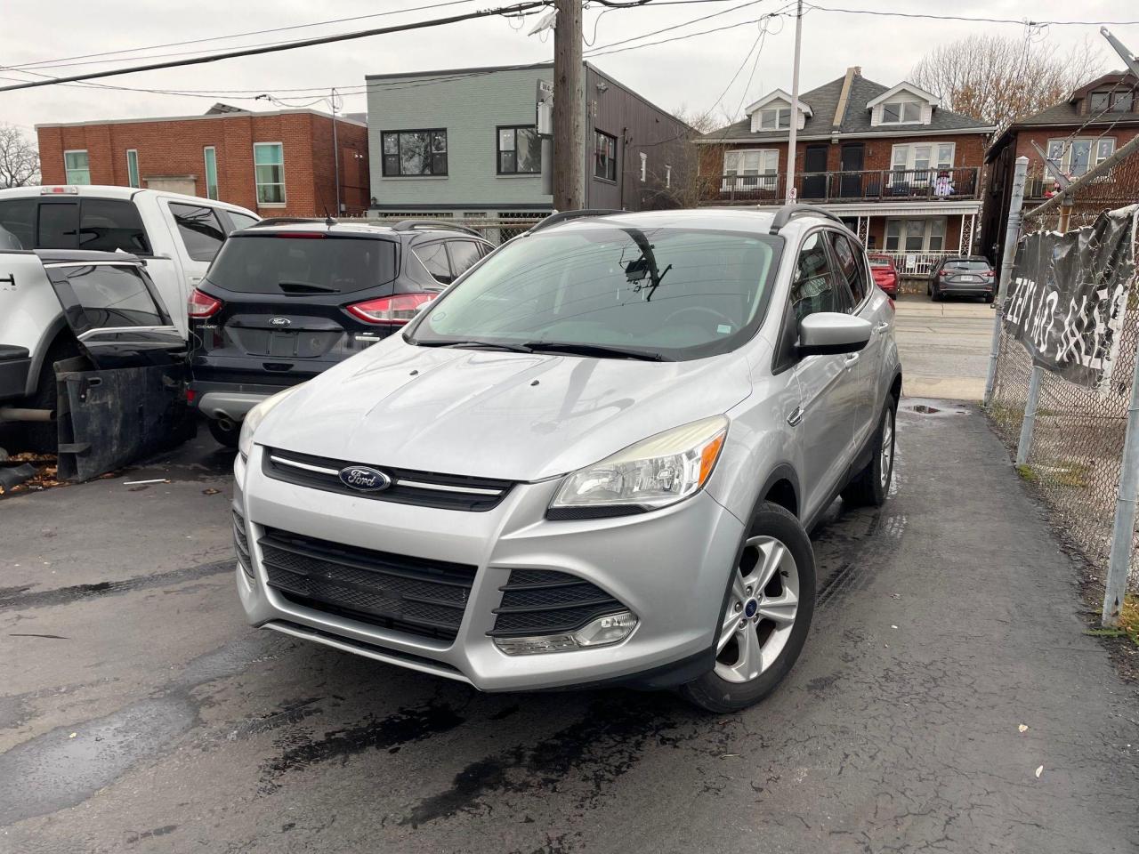 Used 2014 Ford Escape SE *ONE OWNER, BACKUP CAM, HEATED LEATHER SEATS* for sale in Hamilton, ON