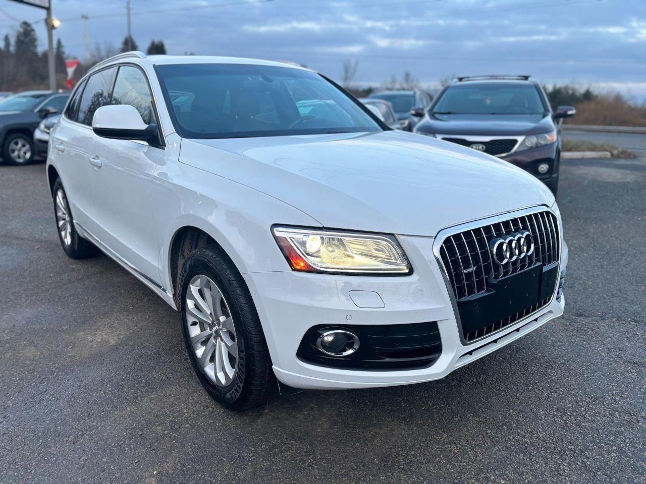 Used 2015 Audi Q5 2.0 L,TURBO,TECHNIK,NO ACCIDENT,SAFETY+3YEARS WARR for sale in Richmond Hill, ON