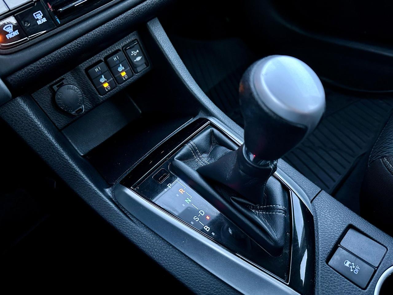 2018 Toyota Corolla  - Photo #16