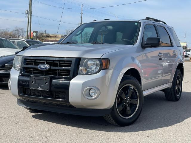 2011 Ford Escape XLT V6 / CLEAN CARFAX / LEATHER / SUNROOF Photo1