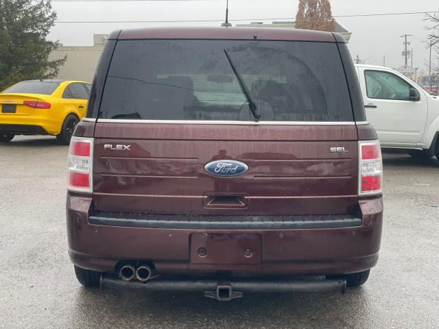 2010 Ford Flex SEL / ONE OWNER Photo5