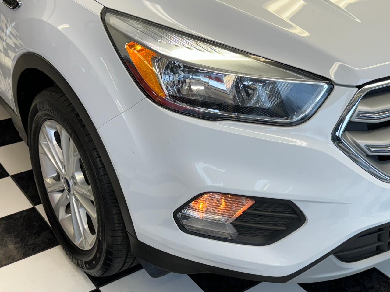 2018 Ford Escape SE ECO+Camera+Bluetooth+Heated Seats+CLEAN CARFAX Photo39