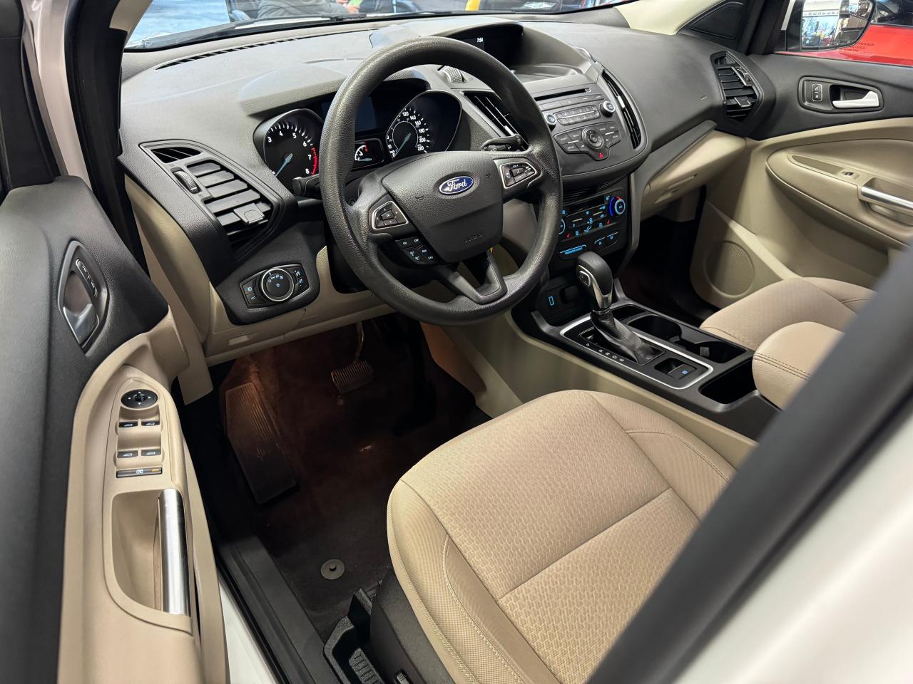 2018 Ford Escape SE ECO+Camera+Bluetooth+Heated Seats+CLEAN CARFAX - Photo #18