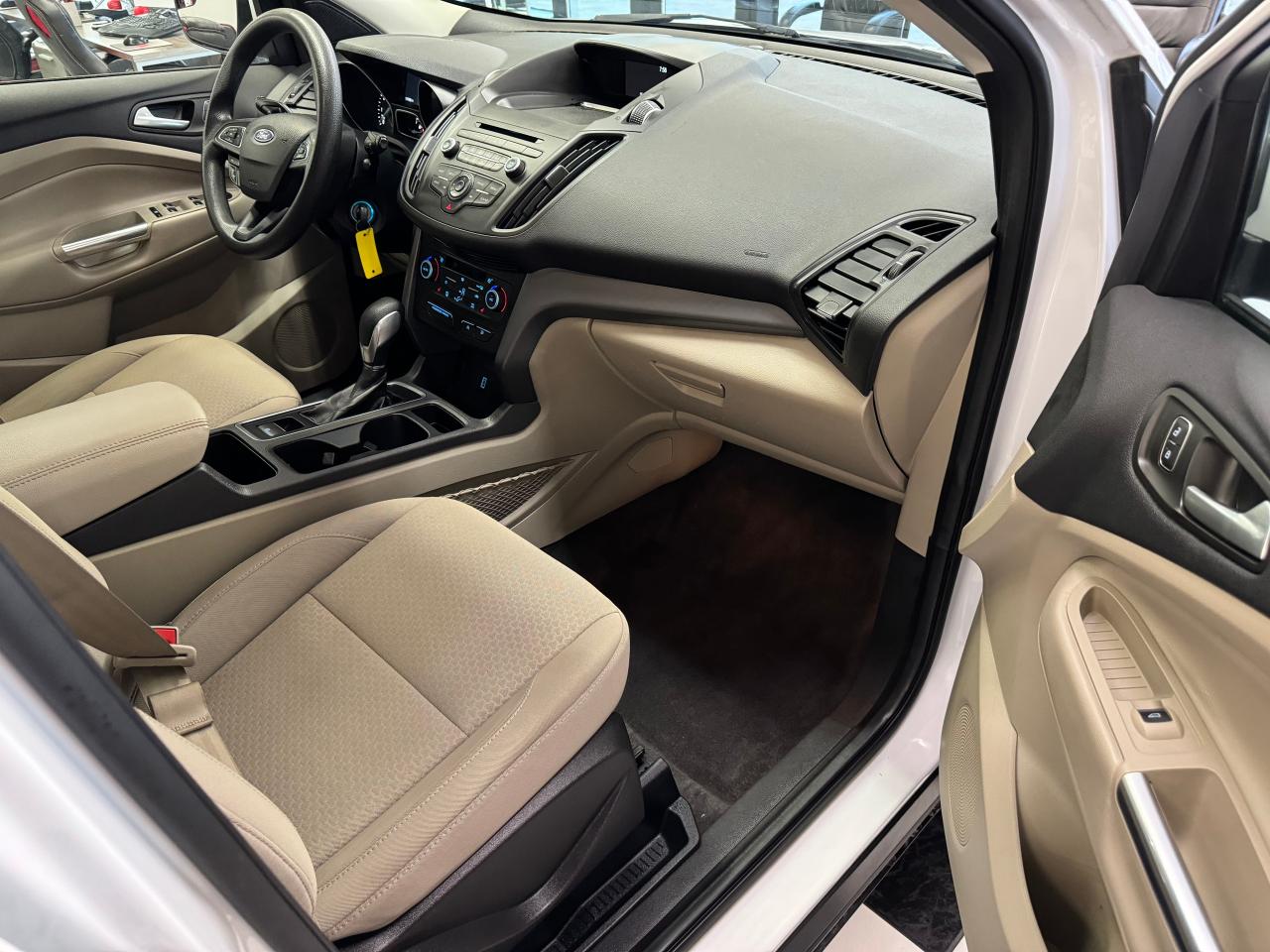 2018 Ford Escape SE ECO+Camera+Bluetooth+Heated Seats+CLEAN CARFAX Photo90