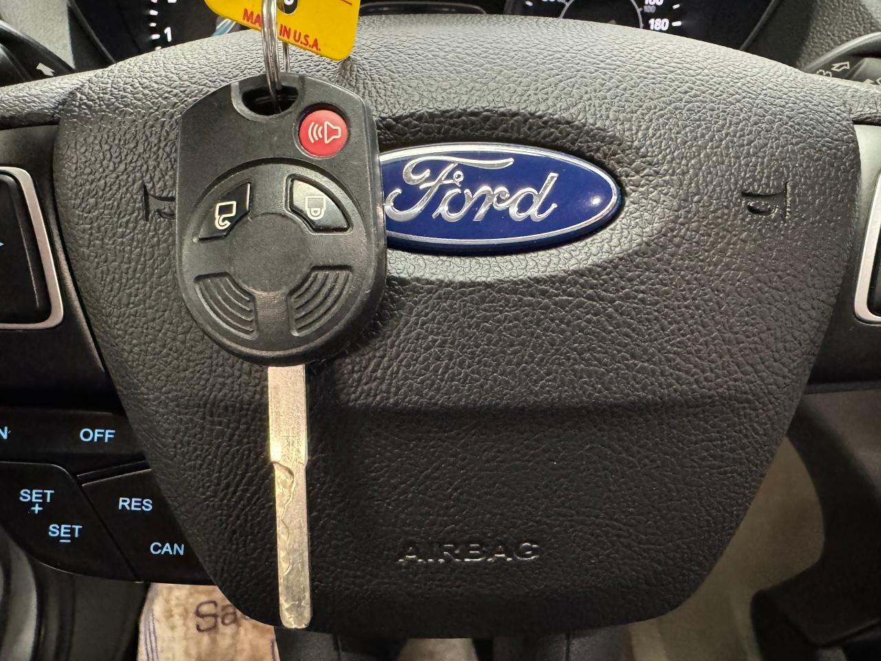 2018 Ford Escape SE ECO+Camera+Bluetooth+Heated Seats+CLEAN CARFAX - Photo #16