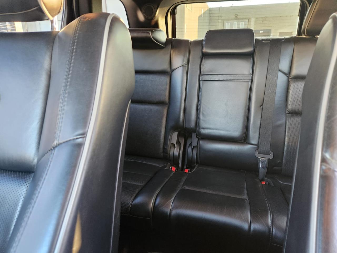 2012 Jeep Grand Cherokee Overland - Photo #20