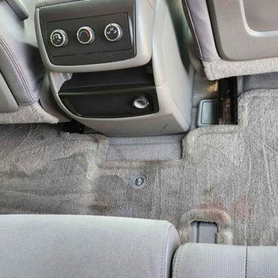 2011 Chevrolet Traverse LS - Photo #11