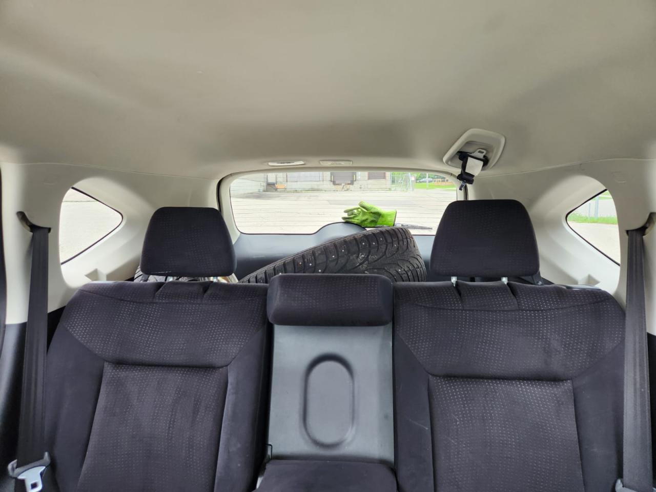 2014 Honda CR-V LX - Photo #14