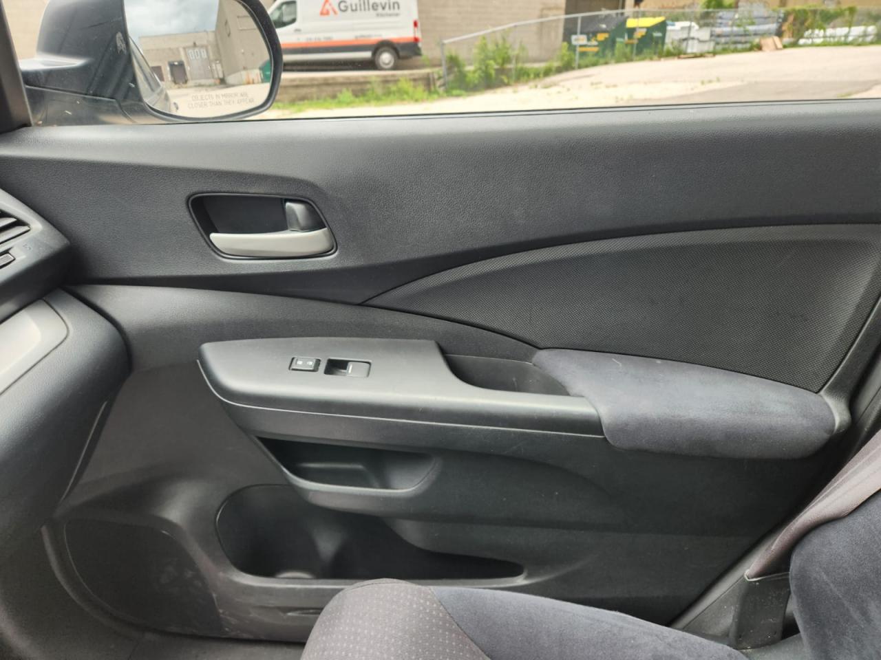 2014 Honda CR-V LX - Photo #15