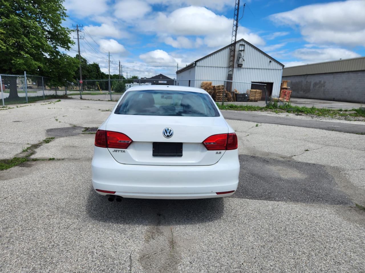 2012 Volkswagen Jetta 4dr auto comfrontline - Photo #5