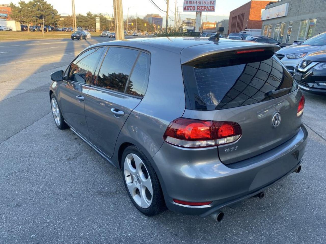 2010 Volkswagen GTI Base - Photo #6
