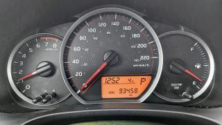 2012 Toyota Yaris Low Km LE Hatchback - Photo #17
