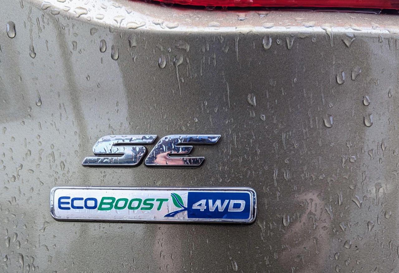 2014 Ford Escape AWD SE Ecoboost Turbo - Photo #31