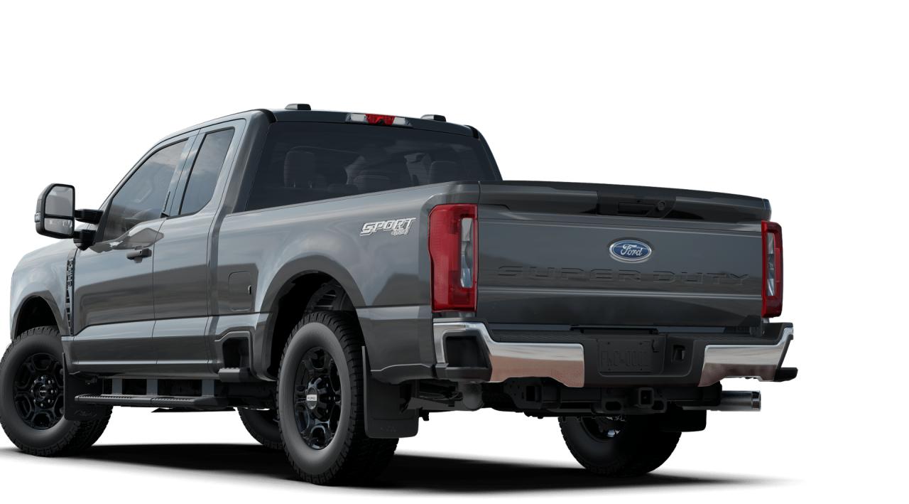 2024 Ford F-250 4x4 Super Cab XLT Photo5