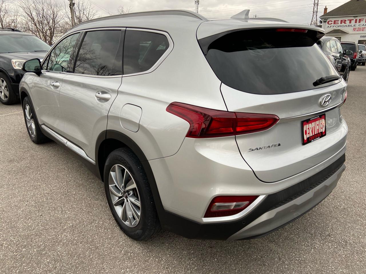 2019 Hyundai Santa Fe Preferred ** AWD, CARPLAY, BSM ** Photo4